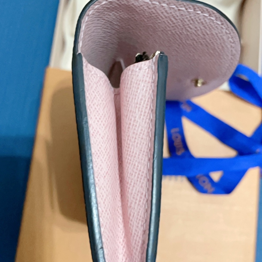 Louis Vuitton Monogram Canvas Compact Wallet with Pink Button - Picture 8 of 10